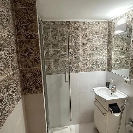 Konukevi Parioli Independent Roma