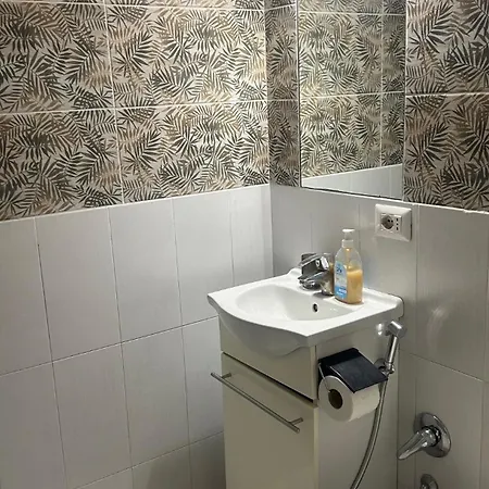 Konukevi Parioli Independent