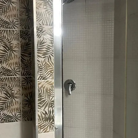 Parioli Independent Konukevi *